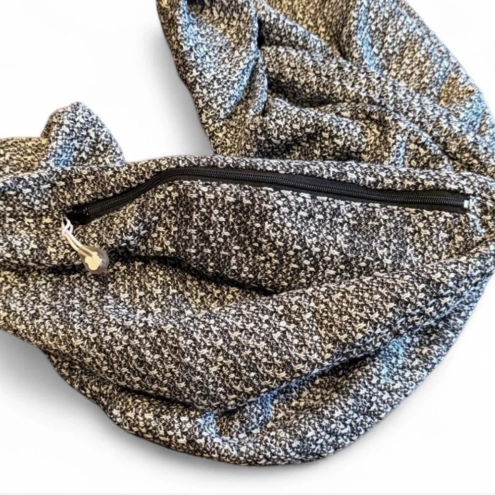 Sholdit Convertible Infinity Scarf Black Speckle Pocket